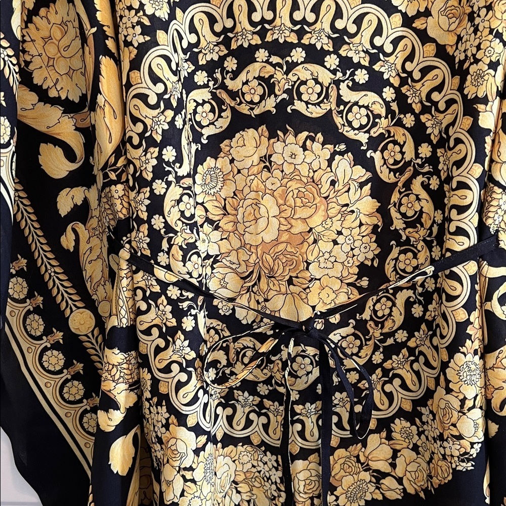 Versace Black and Gold Patterned Fabric Kaftan Dress size 48 silk fabric - Picture 2 of 6